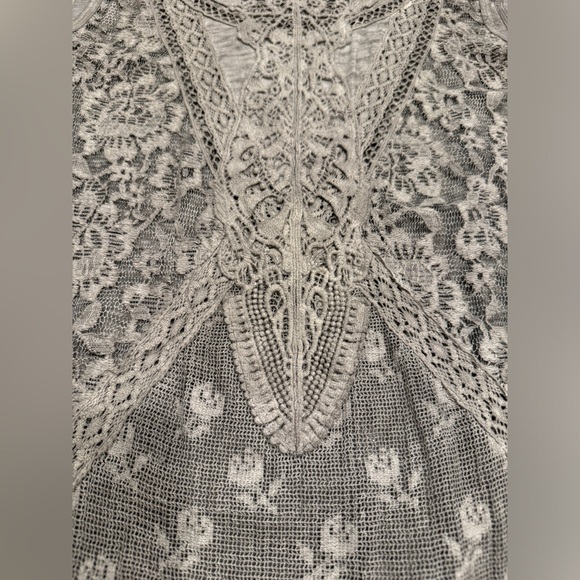 Free People Size S Boho Top Gray Lace Worn 1x - Picture 2 of 10